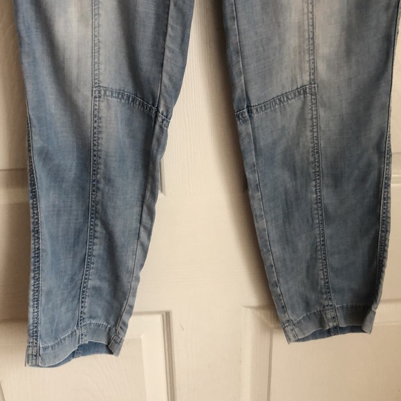 NEW NWT White House Black Market The TAPERED Ankle Chambray Jean Pant size 6 - Picture 13 of 14